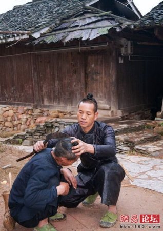 Суровые китайские парикмахеры