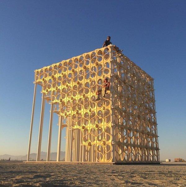 -10:      Burning Man-2016